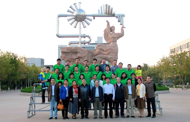 应化2000级校友合影留念