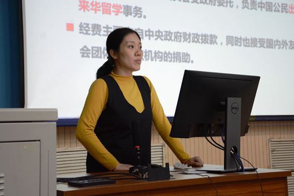 杨一帆老师介绍出国留学项目  焦国红摄影